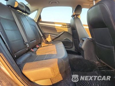 Zdjęcie 10 z 12 samochodu: 2012 VOLKSWAGEN PASSAT SE VIN:1VWBH7A38CC036196 - miniatura