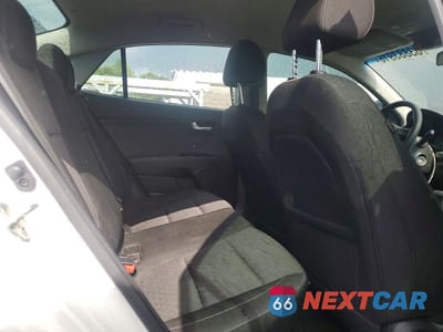 Zdjęcie 10 z 12 samochodu: 2020 KIA RIO LX VIN:3KPA24AD3LE261397 - miniatura