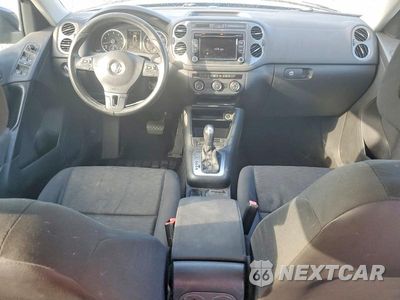 Zdjęcie 8 z 12 samochodu: 2015 VOLKSWAGEN TIGUAN S VIN:WVGAV7AXXFW599825 - miniatura