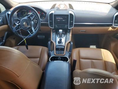 Zdjęcie 15 z 26 samochodu: 2017 PORSCHE CAYENNE SE HYBRID PLATINUM VIN:WP1AE2A29HLA75760 - miniatura