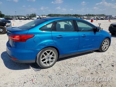Trzecie zdjęcie samochodu z tyłu: 2015 FORD FOCUS SE VIN:1FADP3F28FL326147 - miniatura