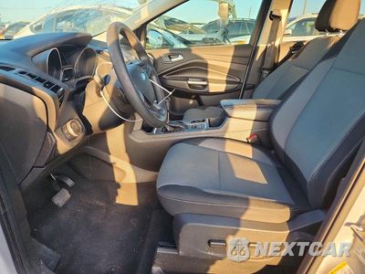 Zdjęcie 7 z 13 samochodu: 2017 FORD ESCAPE SE VIN:1FMCU9G93HUC81169 - miniatura
