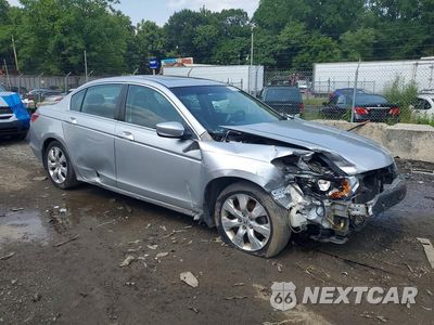 Czwarte zdjęcie samochodu z boku: 2010 HONDA ACCORD EXL VIN:1HGCP2F81AA124597 - miniatura