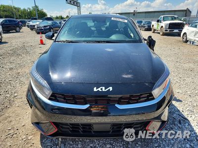 Piąte zdjęcie samochodu w środku: 2023 KIA FORTE GT LINE VIN:3KPF54AD3PE640144 - miniatura