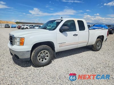 2007 GMC NEW SIERRA C1500 2GTEC19C371580195 - główne zdjęcie licytacji z USA - miniatura