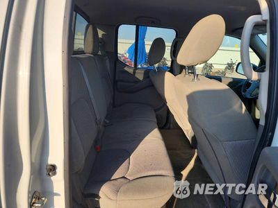 Zdjęcie 10 z 12 samochodu: 2018 NISSAN FRONTIER SV VIN:1N6DD0ER7JN704484 - miniatura