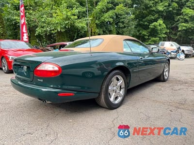 Zdjęcie 14 z 14 samochodu: 1999 JAGUAR XK8 VIN:SAJGX2049XC038524 - miniatura