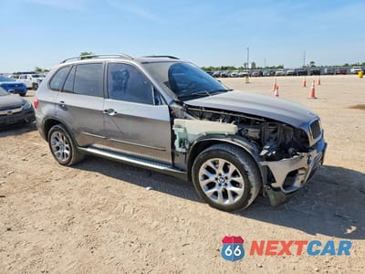 Czwarte zdjęcie samochodu z boku: 2012 BMW X5 XDRIVE35I VIN:5UXZV4C50CL985408 - miniatura