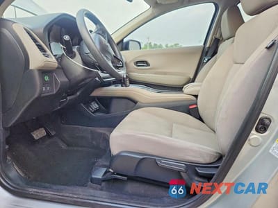 Zdjęcie 7 z 12 samochodu: 2016 HONDA HR-V EX VIN:3CZRU5H52GM741390 - miniatura
