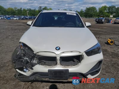 Piąte zdjęcie samochodu w środku: 2021 BMW X1 XDRIVE28I VIN:WBXJG9C04M5S32449 - miniatura