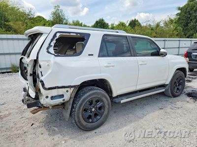 Trzecie zdjęcie samochodu z tyłu: 2018 TOYOTA 4RUNNER SR5 PREMIUM VIN:JTEBU5JR4J5545352 - miniatura