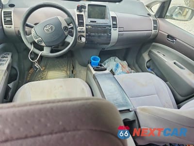 Zdjęcie 8 z 12 samochodu: 2004 TOYOTA PRIUS BASE VIN:JTDKB22UX40054488 - miniatura