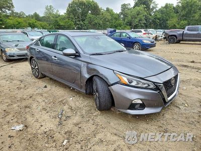 Czwarte zdjęcie samochodu z boku: 2019 NISSAN ALTIMA SL VIN:1N4BL4EV0KC200766 - miniatura