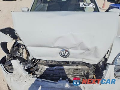 Zdjęcie 11 z 12 samochodu: 2016 VOLKSWAGEN BEETLE SE VIN:3VWJ07AT6GM617168 - miniatura