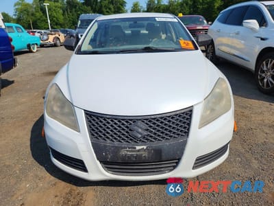 Piąte zdjęcie samochodu w środku: 2012 SUZUKI KIZASHI S VIN:JS2RE9A16C6100082 - miniatura