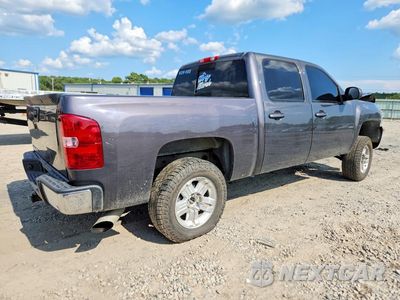 Trzecie zdjęcie samochodu z tyłu: 2011 CHEVROLET SILVERADO K1500 LT VIN:3GCPKSE31BG144310 - miniatura