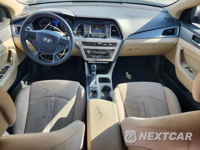 Zdjęcie 8 z 12 samochodu: 2015 HYUNDAI SONATA SE VIN:5NPE24AF6FH213668 - miniatura