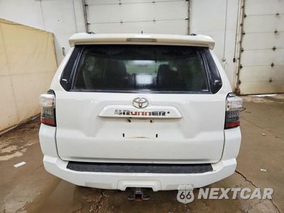 Zdjęcie 6 z 13 samochodu: 2020 TOYOTA 4RUNNER SR5 VIN:JTEBU5JR4L5779848 - miniatura