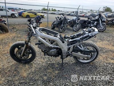 Trzecie zdjęcie samochodu z tyłu: 2004 SUZUKI SV650 VIN:JS1VP53A842100452 - miniatura