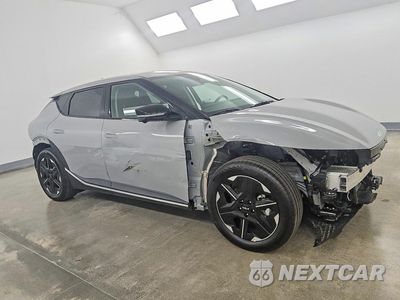 Czwarte zdjęcie samochodu z boku: 2025 KIA EV6 WIND VIN:5XYC34JA0SG013783 - miniatura