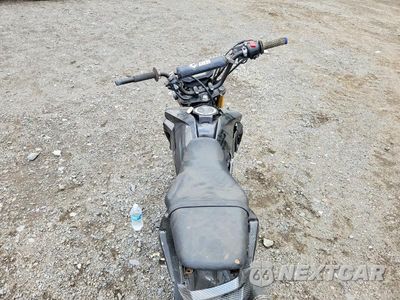Zdjęcie 6 z 9 samochodu: 2019 HONDA GROM 125 VIN:MLHJC7516K5104730 - miniatura