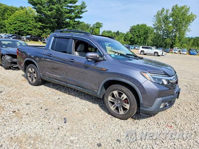 Czwarte zdjęcie samochodu z boku: 2017 HONDA RIDGELINE RTL VIN:5FPYK3F60HB007013 - miniatura