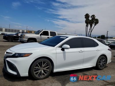 2021 TOYOTA CAMRY SE 4T1T11AK7MU572368 - główne zdjęcie licytacji z USA - miniatura