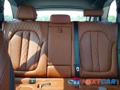 Zdjęcie 10 z 13 samochodu: 2021 BMW X5 M50I VIN:5UXJU4C09M9G19825 - miniatura