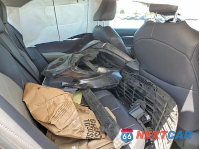 Zdjęcie 10 z 12 samochodu: 2018 TOYOTA CAMRY HYBRID XLE VIN:4T1B21HK1JU005888 - miniatura