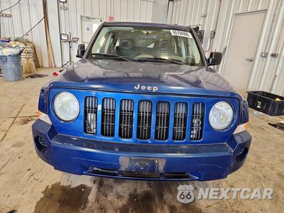 Piąte zdjęcie samochodu w środku: 2009 JEEP PATRIOT SPORT VIN:1J4FT28B39D155001 - miniatura