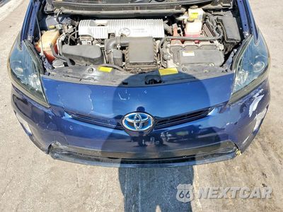 Zdjęcie 11 z 12 samochodu: 2013 TOYOTA PRIUS TWO VIN:JTDKN3DU2D0346341 - miniatura