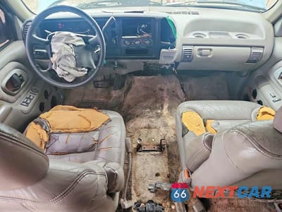 Zdjęcie 8 z 12 samochodu: 1995 CHEVROLET TAHOE C1500 VIN:1GNEC13K6SJ376450 - miniatura