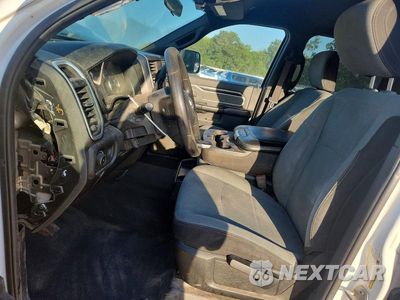 Zdjęcie 7 z 13 samochodu: 2021 RAM 2500 BIG HORN VIN:3C6UR5DL6MG508930 - miniatura