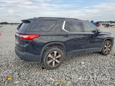 Trzecie zdjęcie samochodu z tyłu: 2019 CHEVROLET TRAVERSE LT VIN:1GNERHKW4KJ116897 - miniatura
