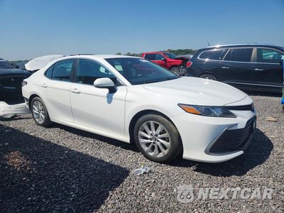 Czwarte zdjęcie samochodu z boku: 2023 TOYOTA CAMRY LE VIN:4T1C11AK5PU770564 - miniatura
