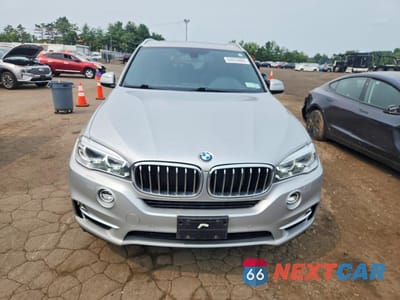 Piąte zdjęcie samochodu w środku: 2017 BMW X5 XDRIVE35I VIN:5UXKR0C30H0V72040 - miniatura