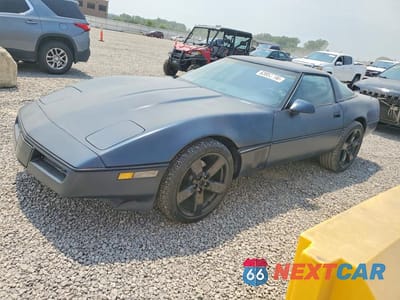 1989 CHEVROLET CORVETTE 1G1YY2184K5100077 - główne zdjęcie licytacji z USA - miniatura