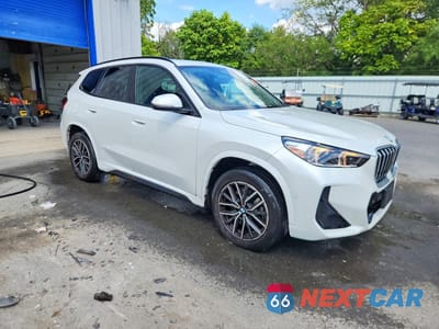Czwarte zdjęcie samochodu z boku: 2025 BMW X1 XDRIVE28I VIN:WBX73EF01S5223876 - miniatura