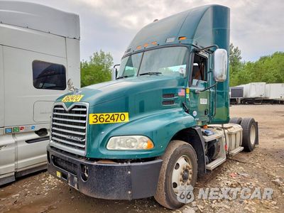 2017 MACK CXU612 SEMI TRUCK 1M1AW01X5HM009778 - główne zdjęcie licytacji z USA - miniatura