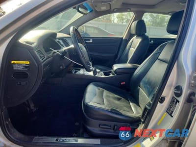 Zdjęcie 7 z 12 samochodu: 2011 HYUNDAI GENESIS 4.6L VIN:KMHGC4DF8BU132961 - miniatura