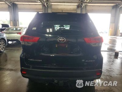 Zdjęcie 6 z 13 samochodu: 2018 TOYOTA HIGHLANDER XLE VIN:5TDJZRFH8JS529819 - miniatura