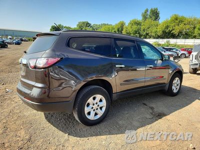 Trzecie zdjęcie samochodu z tyłu: 2017 CHEVROLET TRAVERSE LS VIN:1GNKRFKD5HJ224766 - miniatura