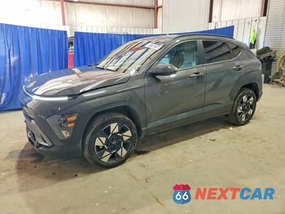2025 HYUNDAI KONA SEL KM8HBCAB0SU305939 - główne zdjęcie licytacji z USA - miniatura