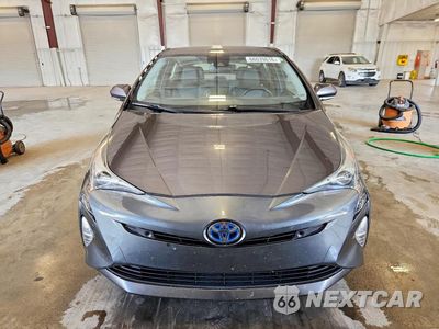 Piąte zdjęcie samochodu w środku: 2017 TOYOTA PRIUS FOUR TOURING VIN:JTDKARFU8H3540856 - miniatura