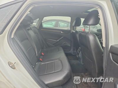 Zdjęcie 10 z 12 samochodu: 2020 VOLKSWAGEN PASSAT R-LINE VIN:1VWMA7A33LC023224 - miniatura