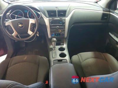 Zdjęcie 8 z 13 samochodu: 2011 CHEVROLET TRAVERSE LT VIN:1GNKVGED5BJ110478 - miniatura