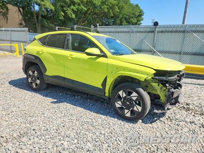 Czwarte zdjęcie samochodu z boku: 2024 HYUNDAI KONA SEL VIN:KM8HBCAB9RU141150 - miniatura