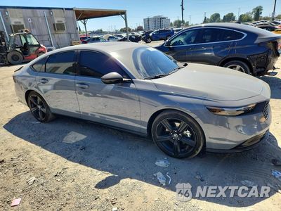 Czwarte zdjęcie samochodu z boku: 2025 HONDA ACCORD HYBRID SPORT-L VIN:1HGCY2F78SA091149 - miniatura