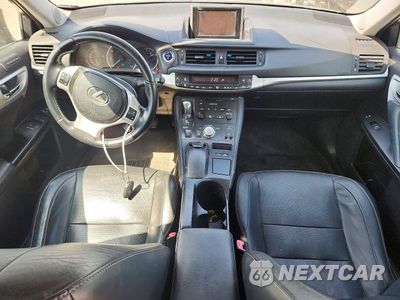 Zdjęcie 8 z 12 samochodu: 2012 LEXUS CT VIN:JTHKD5BH7C2048521 - miniatura