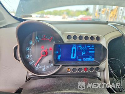 Zdjęcie 9 z 12 samochodu: 2015 CHEVROLET SONIC LTZ VIN:1G1JE5SB4F4118385 - miniatura